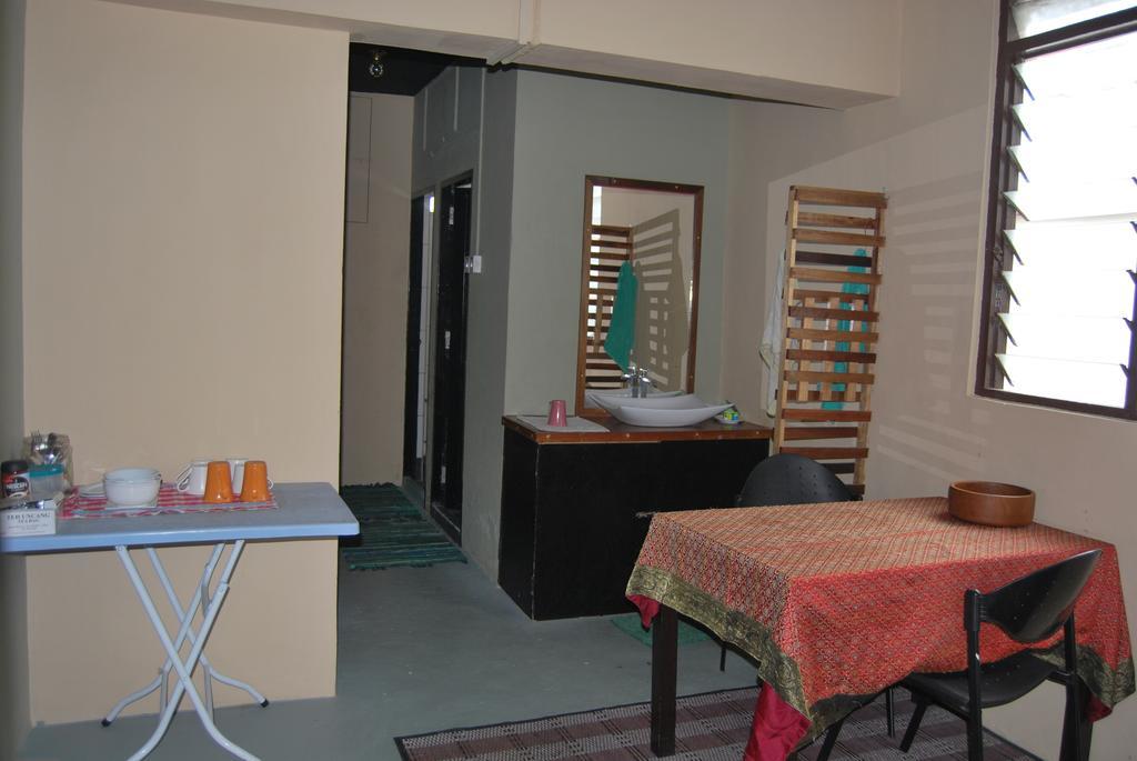 Borneo Sweet Guesthouse Kuching Extérieur photo