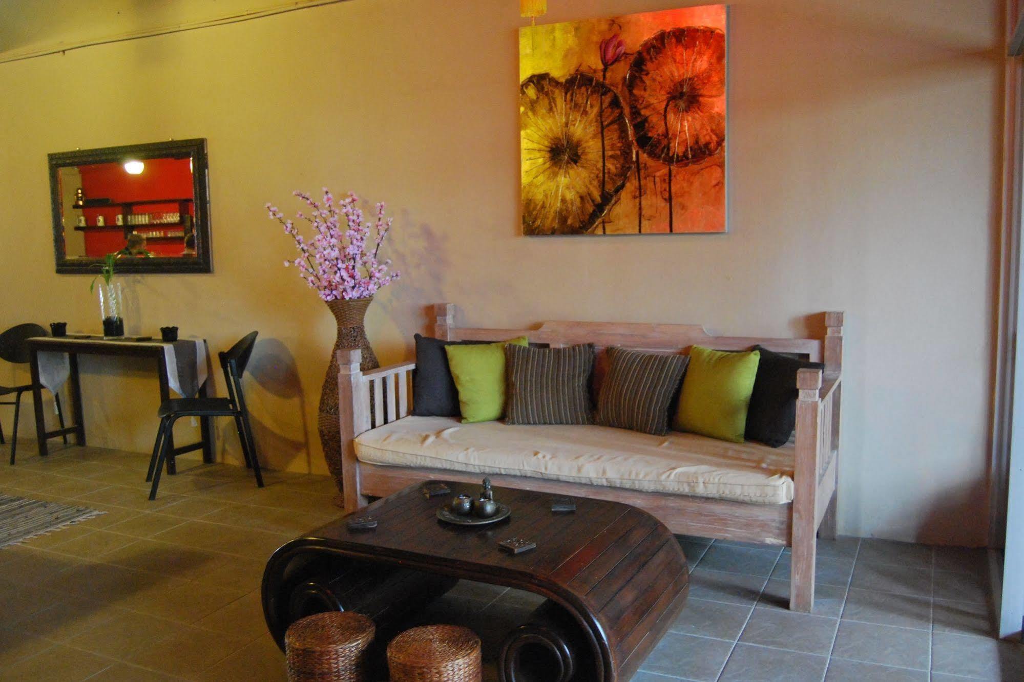 Borneo Sweet Guesthouse Kuching Extérieur photo