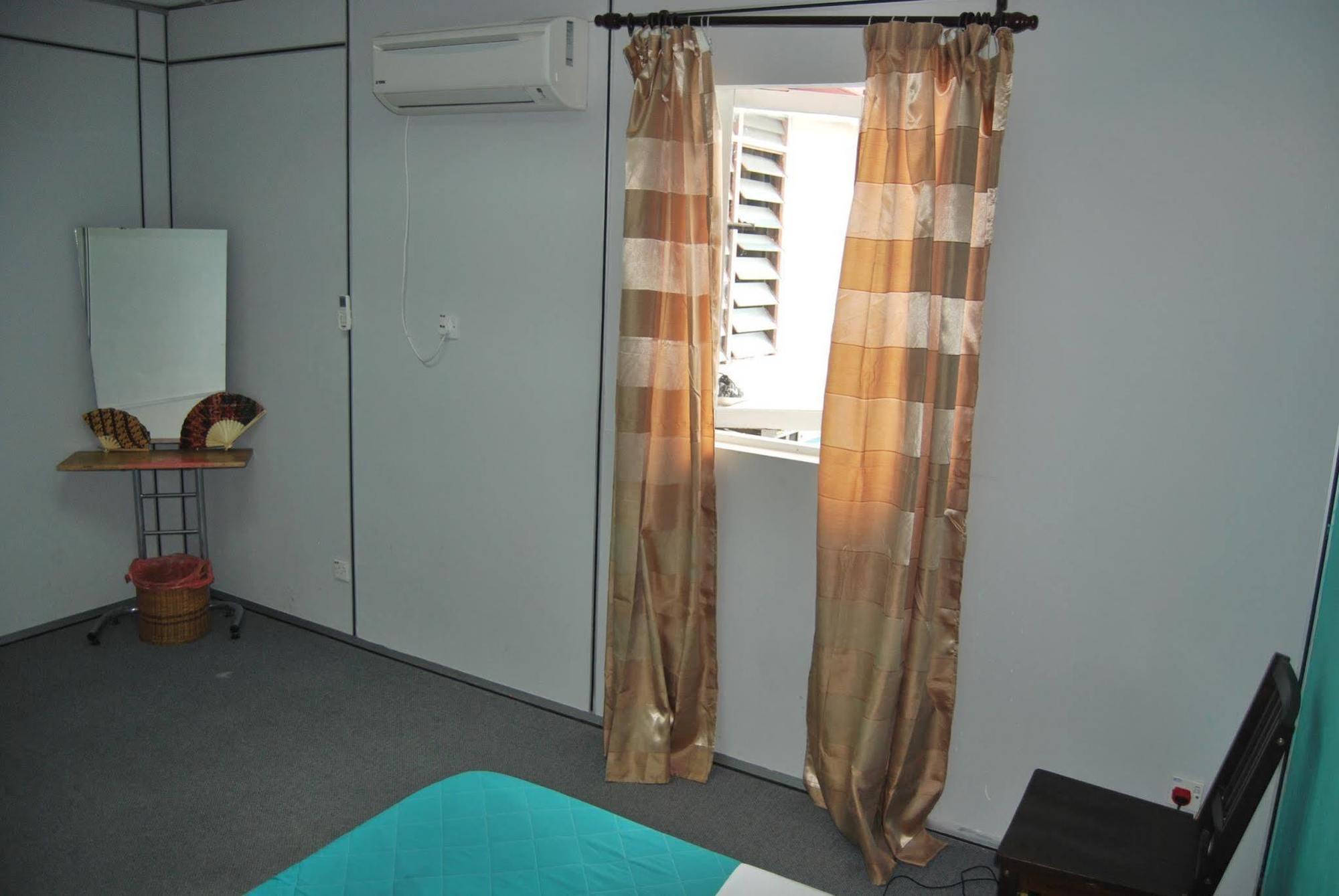 Borneo Sweet Guesthouse Kuching Extérieur photo
